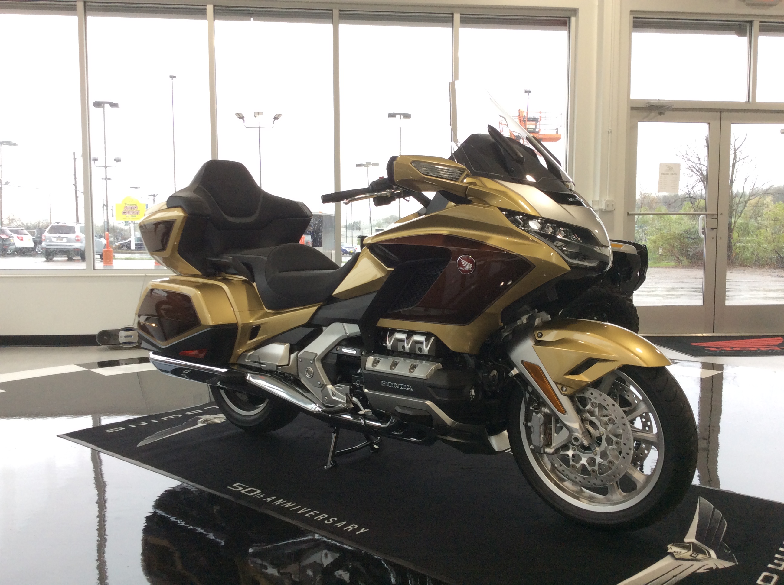 2025 Honda Goldwing Tour DCT 50th Anniversary - Photo 5